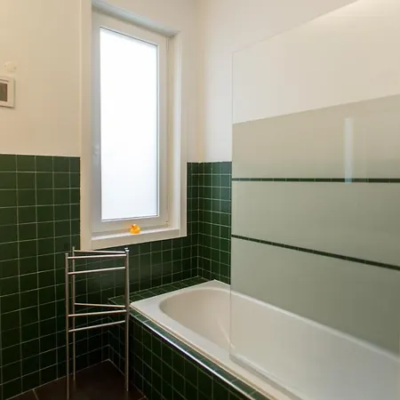 Pinpoint By Hosts Apartment *