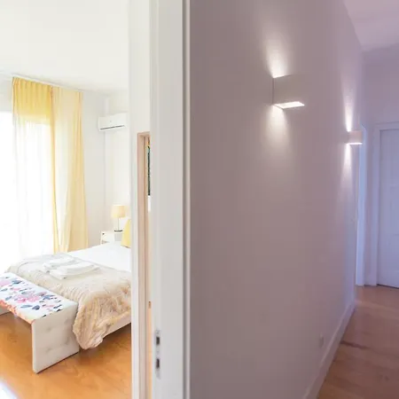 Apartment Pinpoint By Hosts