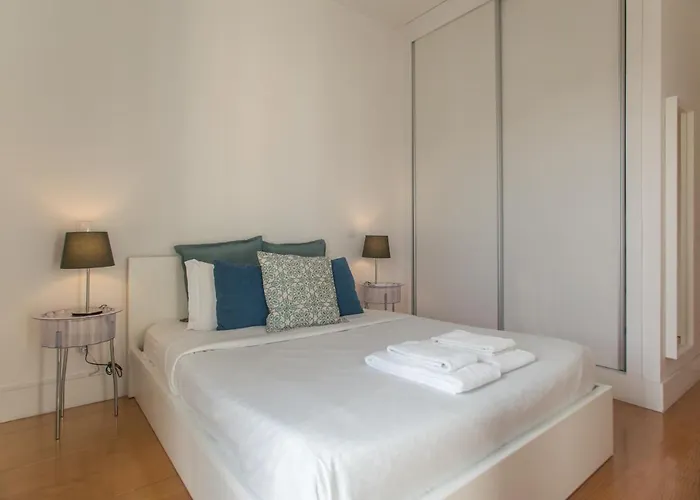 Pinpoint By Hosts Porto